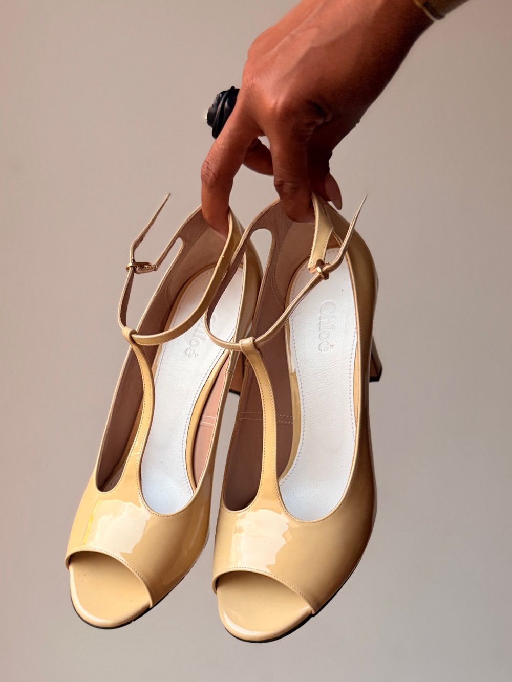 Chloé Patent Leather Peep-Toe Slingback Heels in Cream